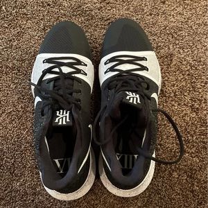 Nike Kyrie 3 Tuxedo Size 13.5 New without Box